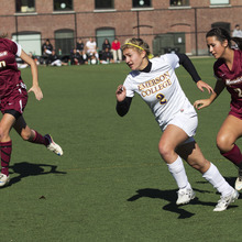 Thumb_220_womenssoccer_ally3