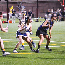 Thumb_220_girlslax_tharp