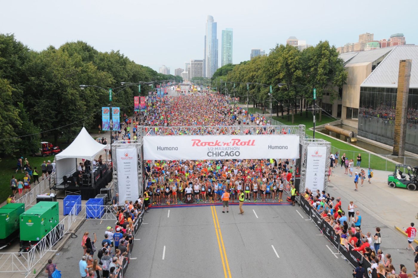 2018 BibRave 100 Humana Rock 'n' Roll Chicago Half Marathon