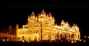 <p><b>Holiday Description</b><br> 12Nights/13days Karnataka. The tour package will cover Bangalore-2N, Mysore-2N, Ooty-2N and Kodaikanel-2N.Visit Karnataka 12Nights/13days includes food. This visit including Sightseeing, hotel in all place...