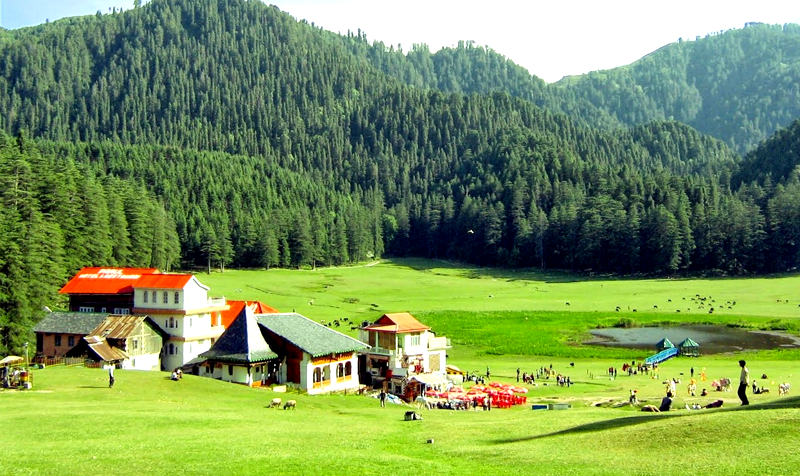 <p><b>Holiday Description</b><br>5 Night, 6 Days Himachal Pradesh Package.  Shimla and Manali i.e. 3 nights in Shimla + 3 Nights in Manali,India</p>...