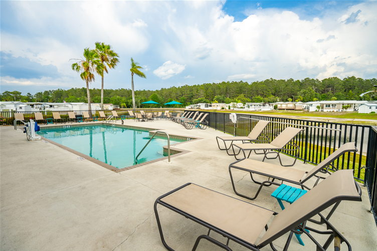 Pool Deck Lounge
