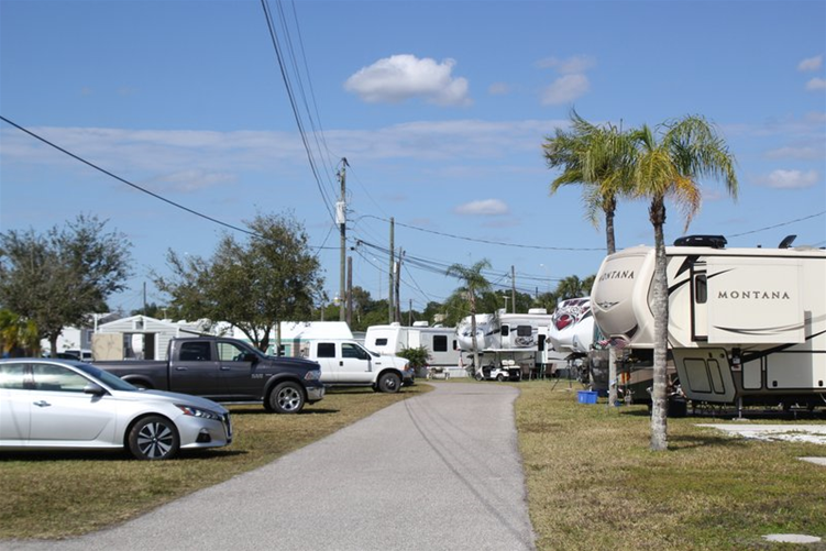 SunNFun Mobile Home Village & RV Park