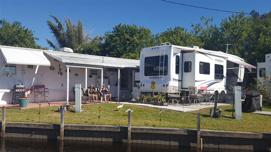 SunNFun Mobile Home Village & RV Park