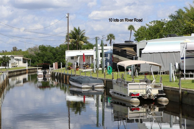 SunNFun Mobile Home Village & RV Park