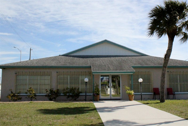 SunNFun Mobile Home Village & RV Park