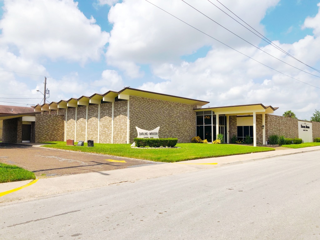 Virtual Tour DarlingMouser Funeral Home Brownsville TX funeral