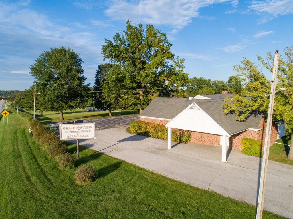 Location Grand View Funeral Home & Burial Park Hannibal MO funeral