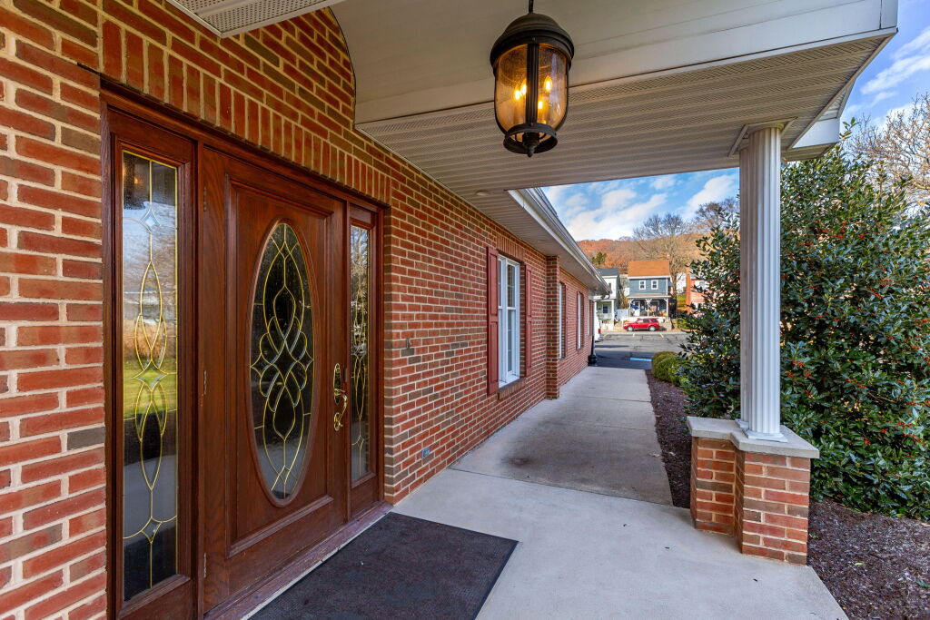 Ebling Stabingas Funeral Home & Cremations in Cressona, PA