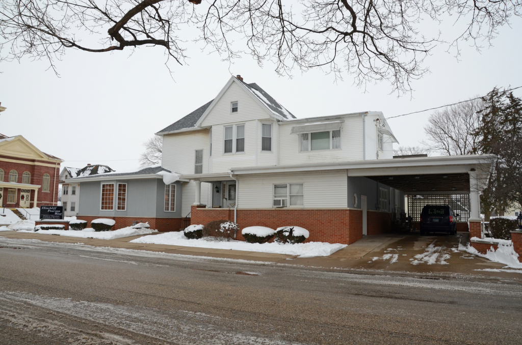 Abingdon HinchliffPearsonWest, Inc. Galesburg IL funeral home and
