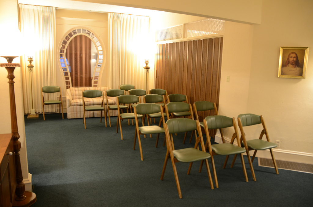 Abingdon HinchliffPearsonWest, Inc. Galesburg IL funeral home and