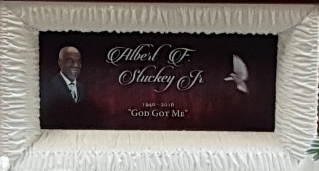 Our Services/ Memorial Keepsakes We understand the desire to keep your