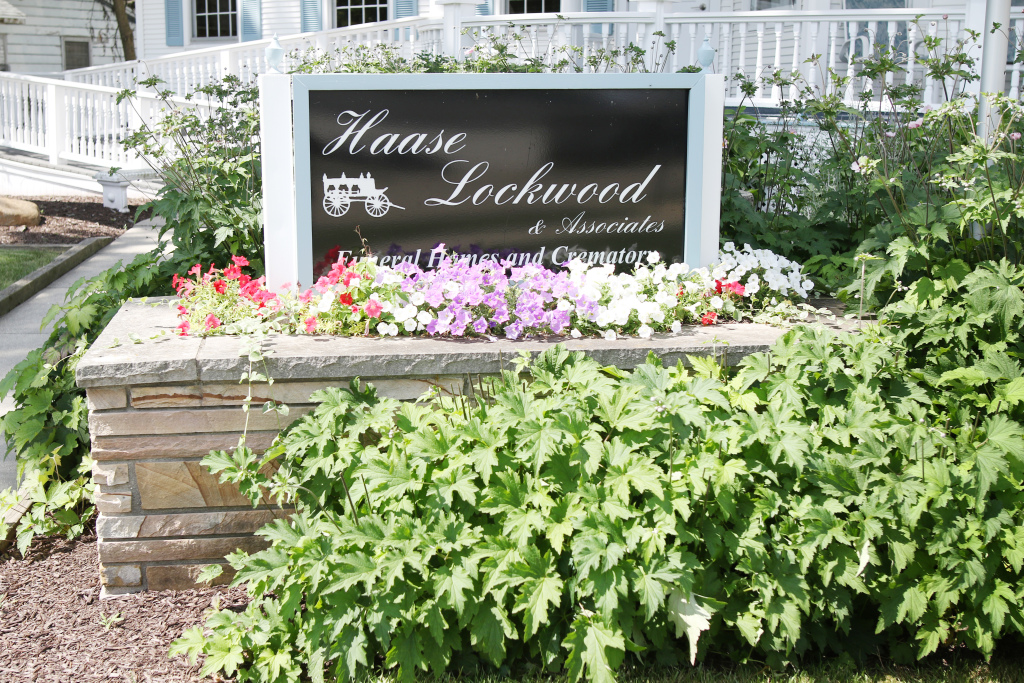 Genoa City HaaseLockwood & Associates Funeral Homes Twin Lakes WI