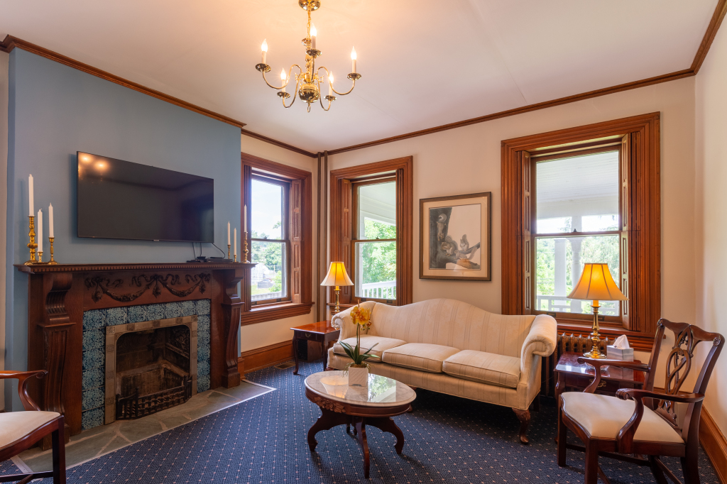 Foulk Funeral Home of West Grove, Inc. Kuzo and Foulk Funeral Homes Square PA