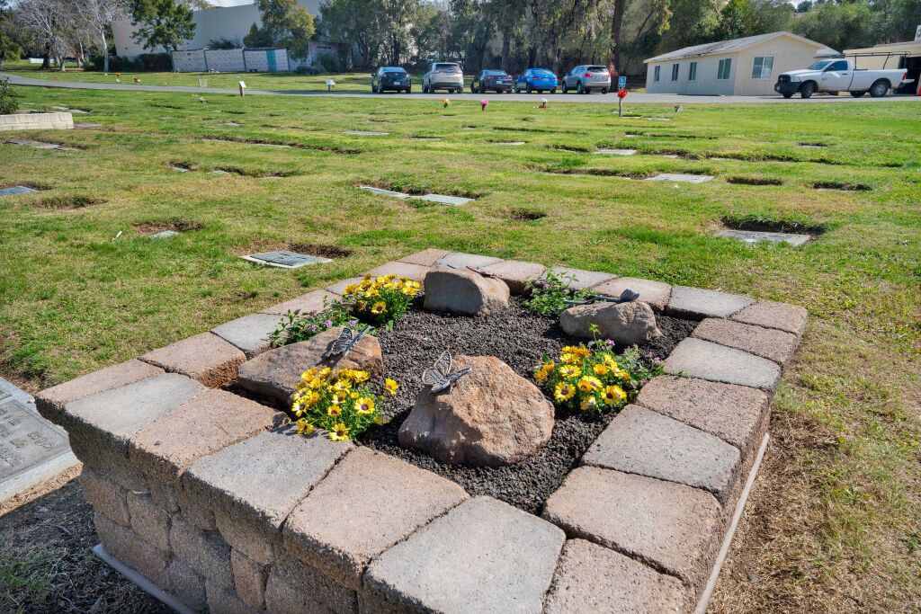 Memory Gardens Cemetery | Concord CA funeral home and cremation