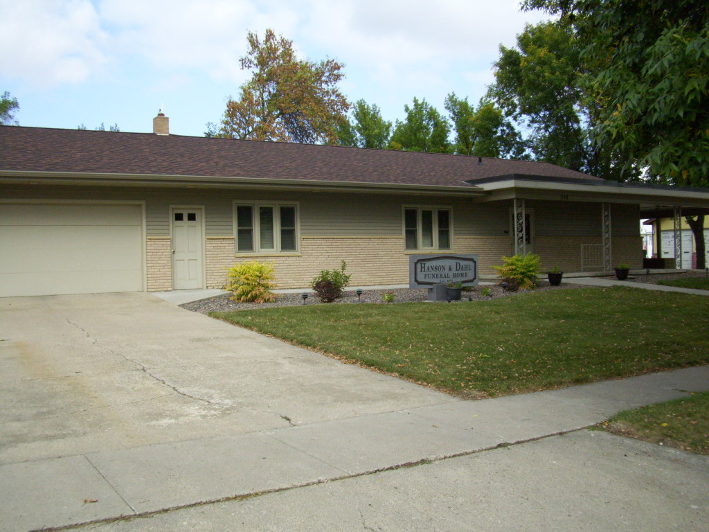 Hanson & Dahl Funeral Home, Inc. AndersonTeBeest Funeral Homes AT