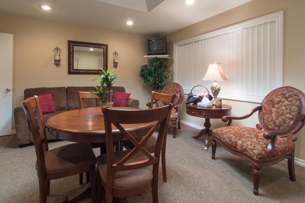 Enumclaw, WA Funeral Home Weeks' Funeral Homes