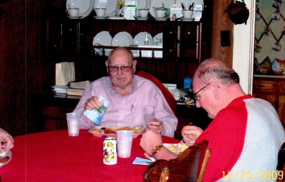 Obituary for Rev. Roy Hogan (Photo album)