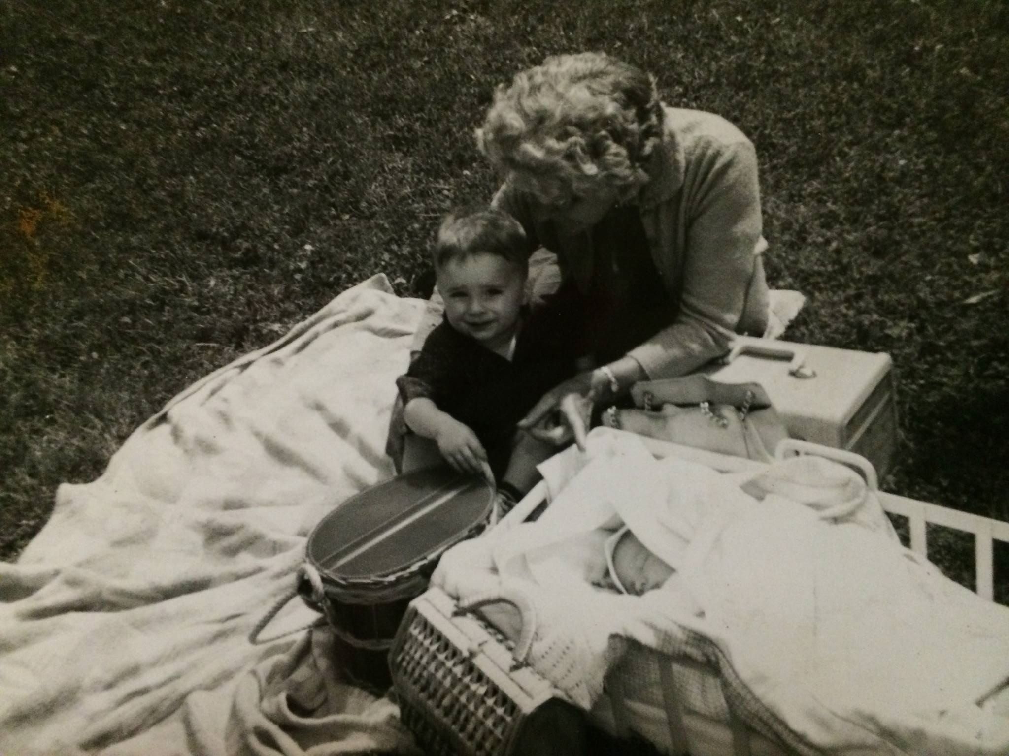 Obituary for Nicholas Clay Throckmorton (Photo album)