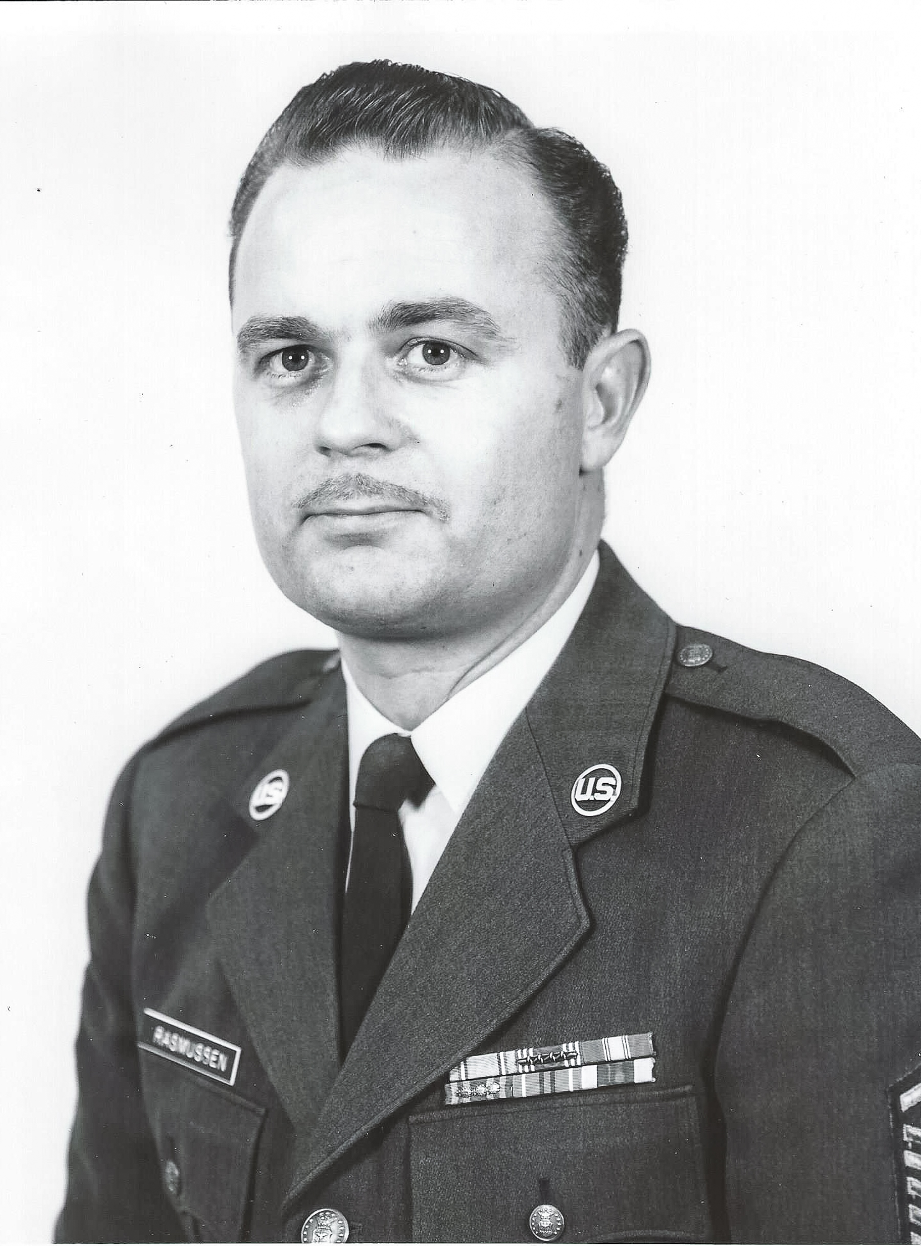 Obituary for Gordon David Rasmussen (Photo album)