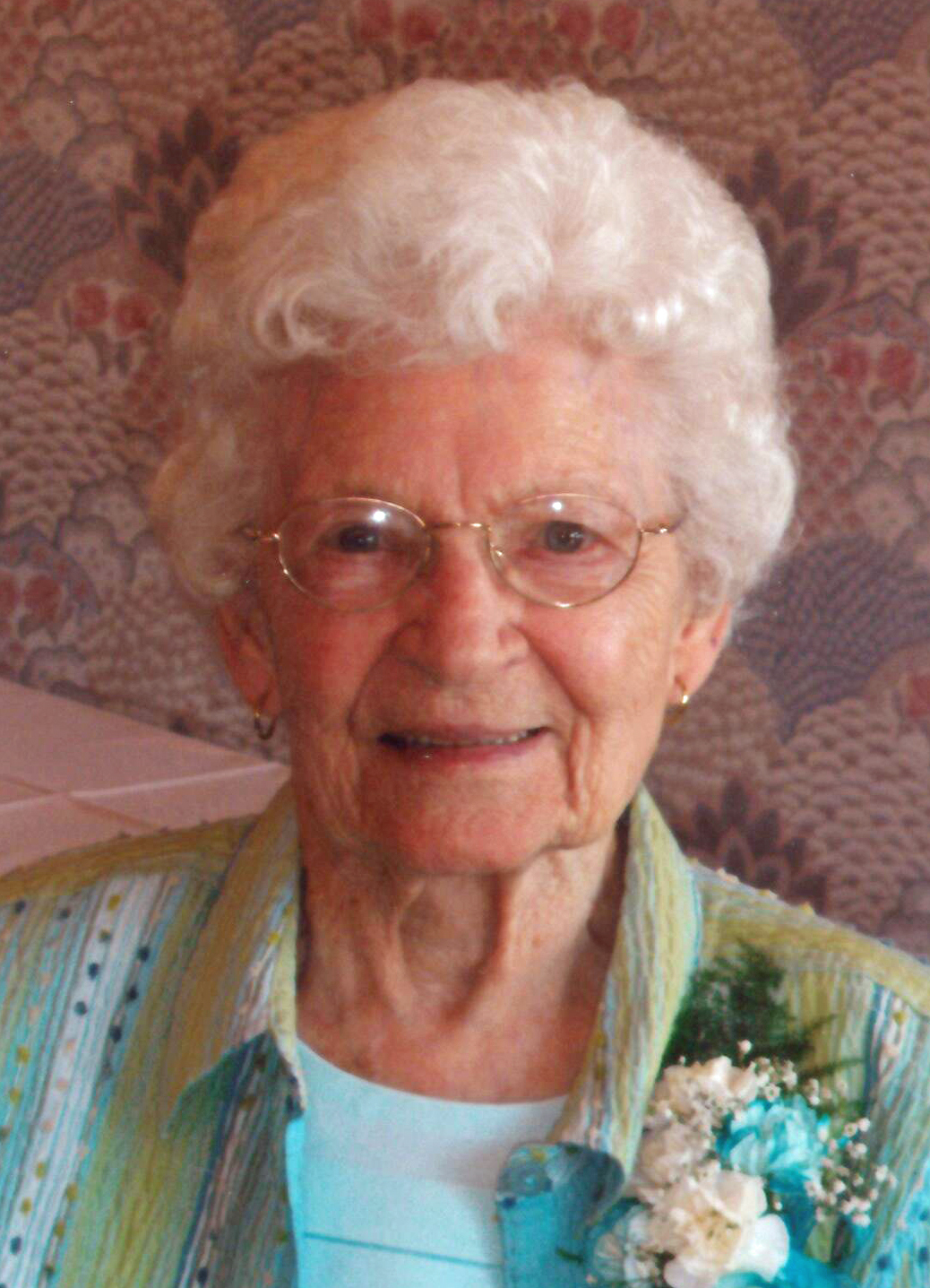 Obituary for Marian Reine (Photo album)