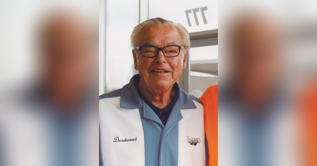 Sherwood "Deadwood" Holmes