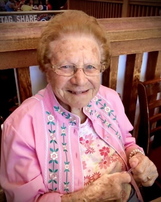 Obituary for Hazel "Jo" Briant Smith Family Funeral Homes