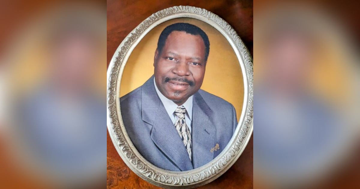 Sr. Mr. Johnny Ponds