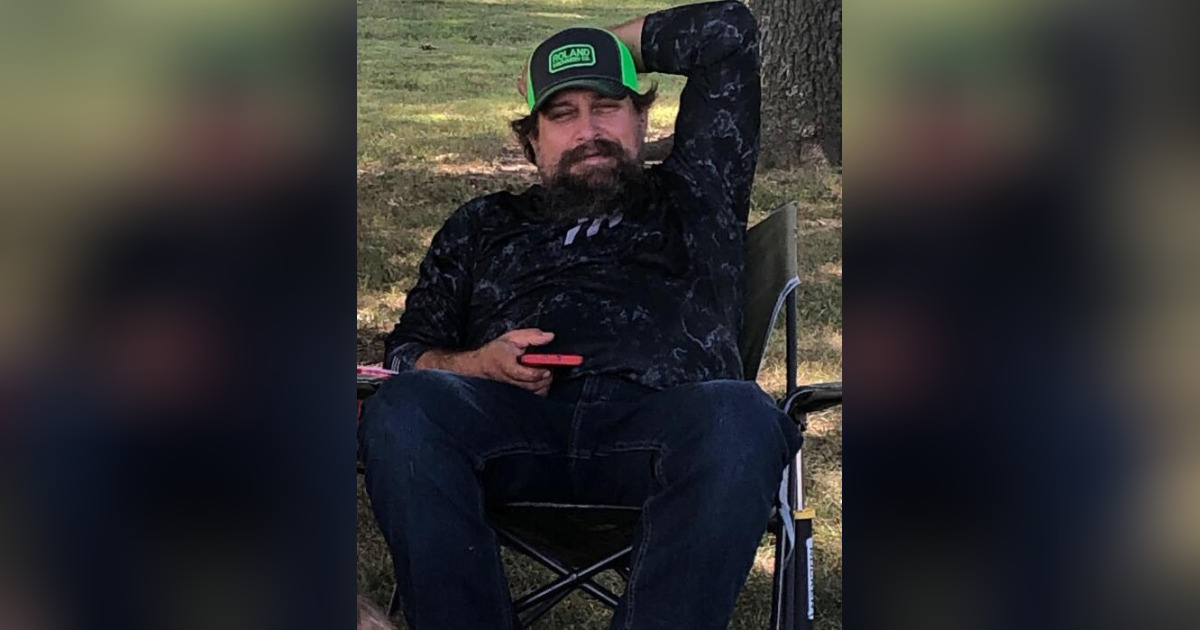 Greg DeFord Obituary September 24, 2023 Maxton Rosado Funeral Home