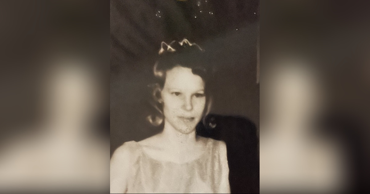 Obituary for Carol Ann (Crawford) Marshall Desert Rose Funeral Chapel