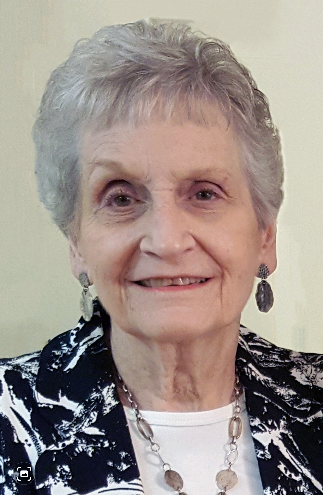 Obituary for Louella Mae (Gilliland) Entz Sunset Memorial Park