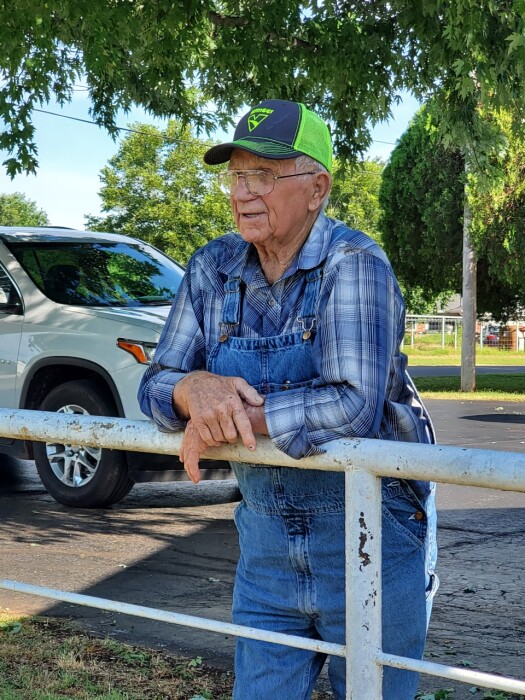 Vernon Maxey Obituary April 30, 2023 Moore, OK