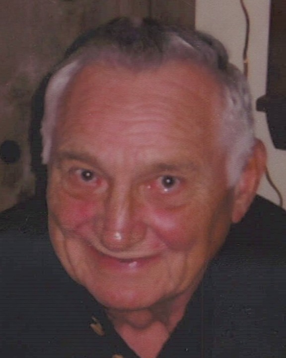 Obituary for Lawrence W. "Pete" Peterson Doran Funeral Home