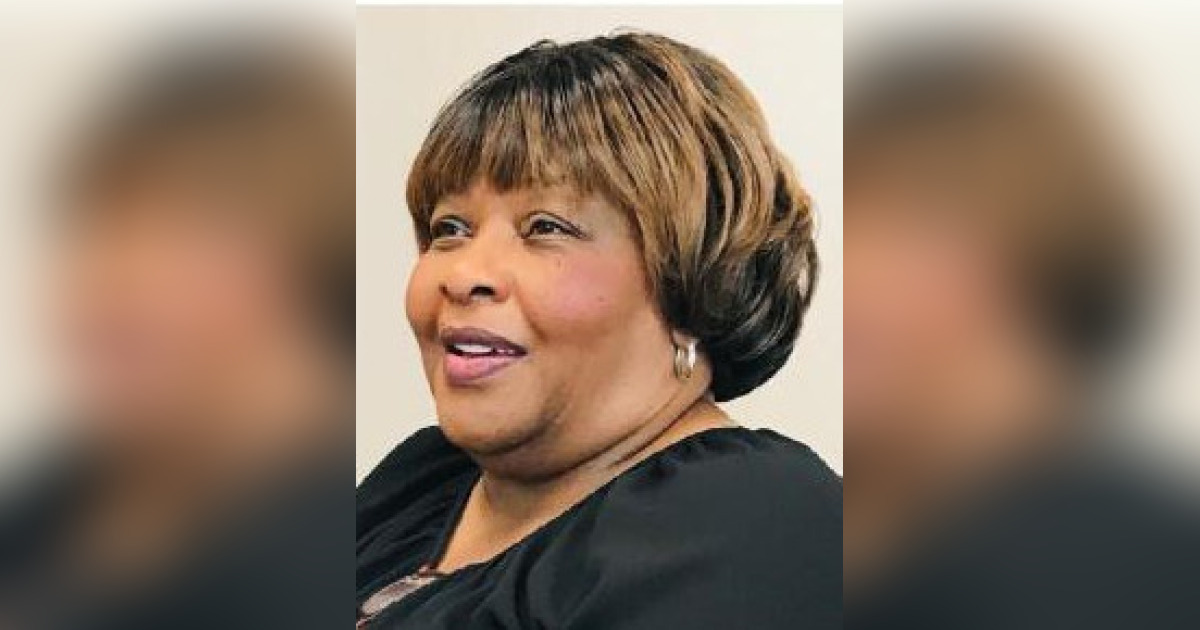 Carolyn "Jewel" Dekle