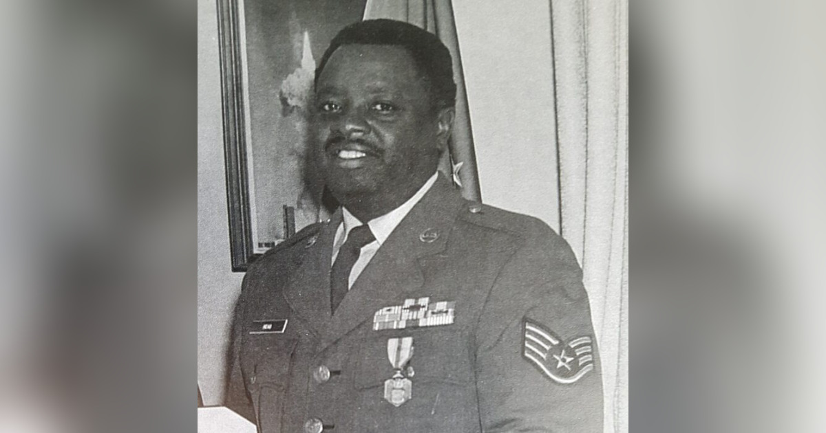 Retired Ssg James Head