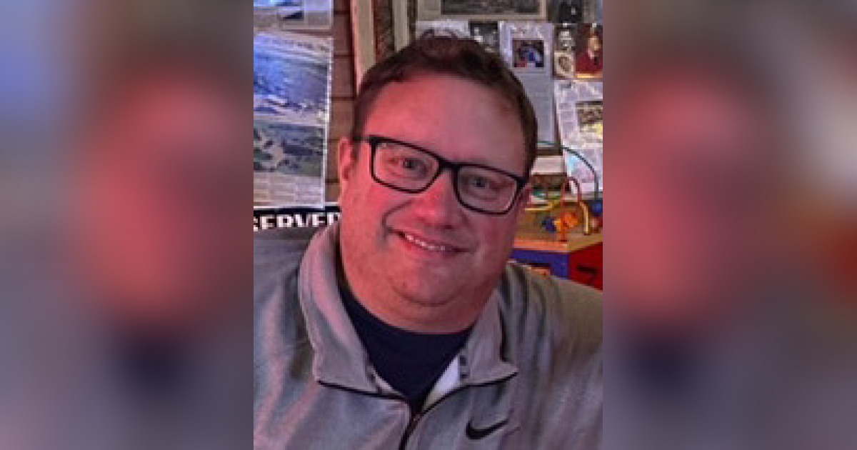 Obituary for Troy R. Benson Crawford Osthus Funeral Chapel