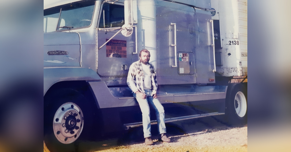 Douglas Doering Obituary June 13, 2022 Picha Funeral Home Wonewoc, WI