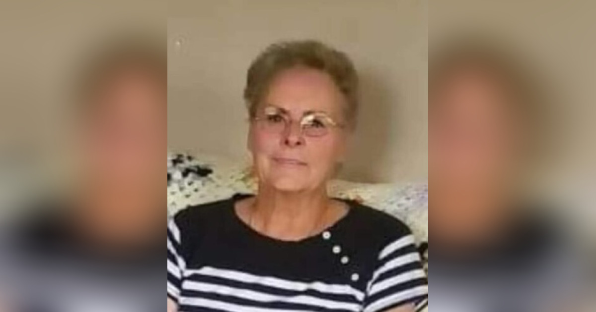 Obituary for Helen Geneva (Hammond) Davis Worthington Funeral Home