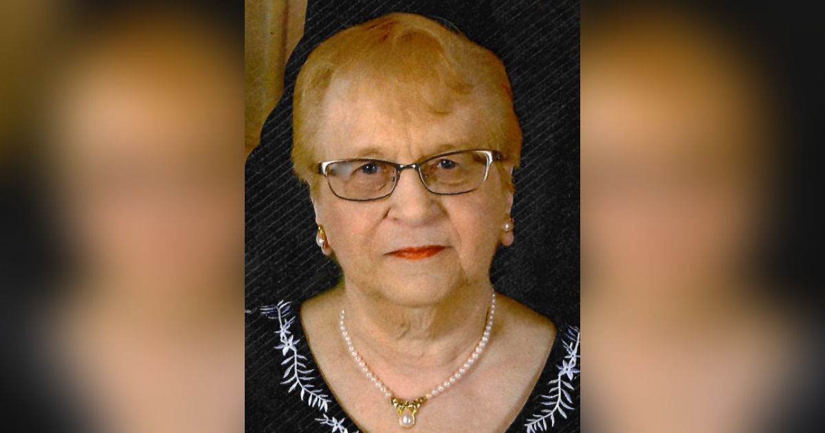 Lucille Lapierre Obituary November 30, 2022 Holt Funeral Home