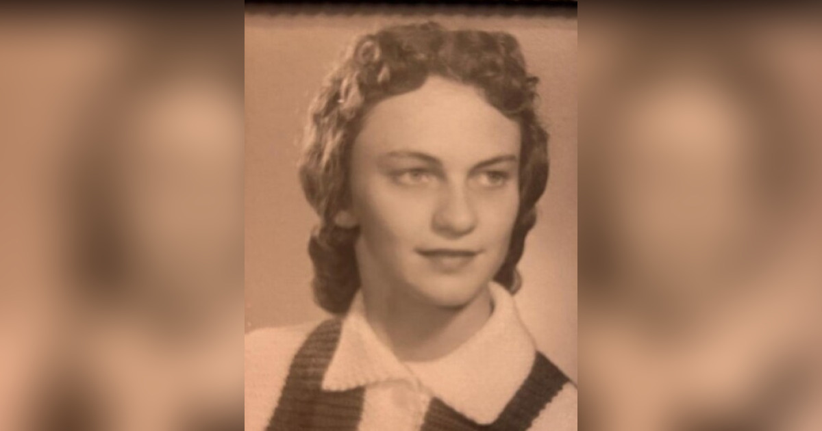 Jacqueline "Jackie" Pasold