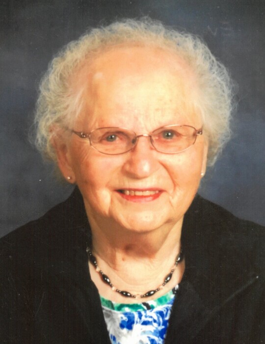 Evelyn Schmitt Obituary June 5, 2024 Hindt Funeral Home Protivin, IA