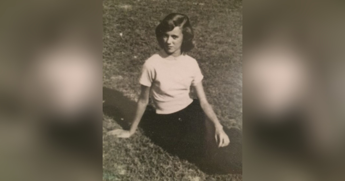 Elizabeth "Libby" Holder Currin