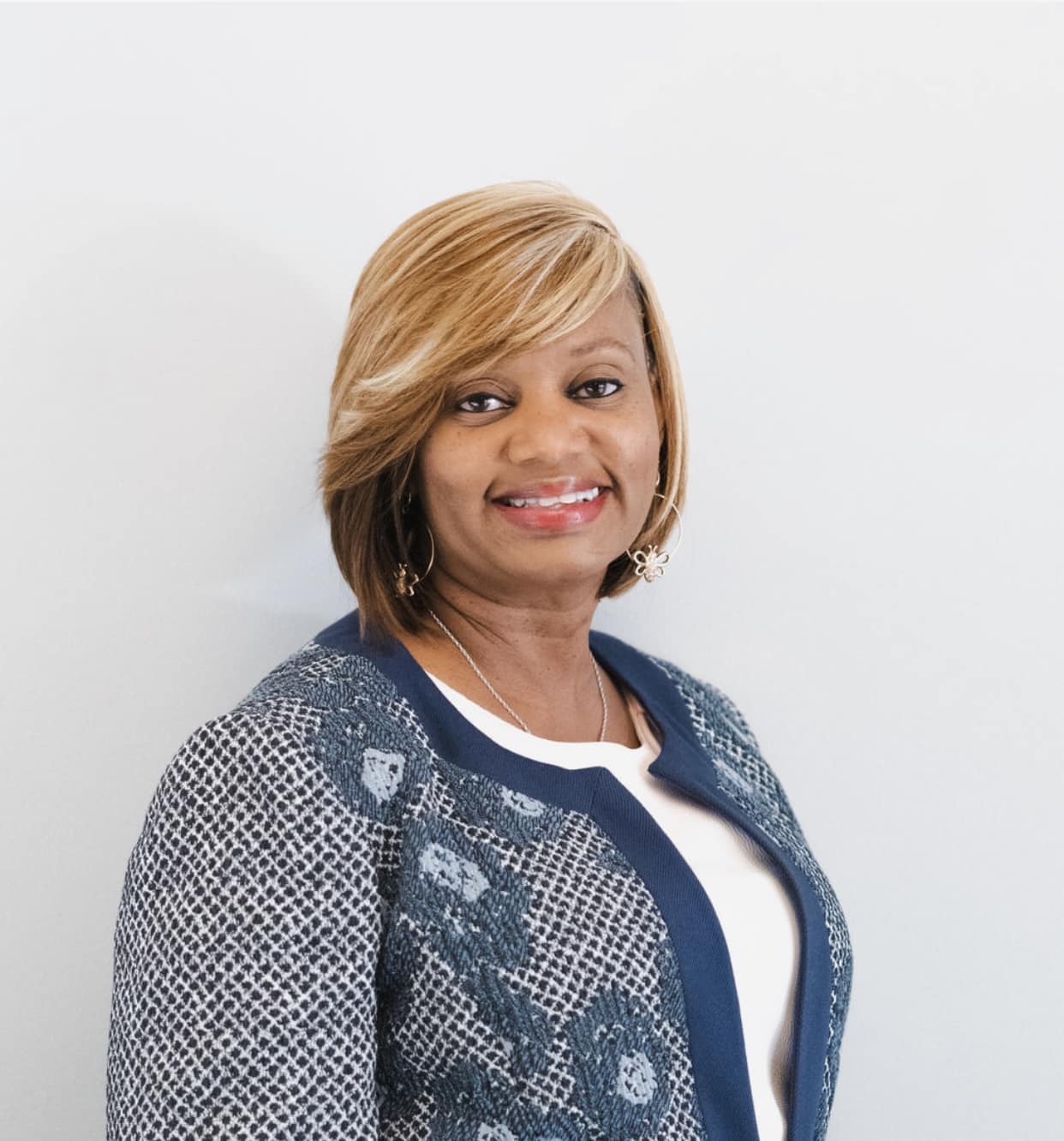 Sonya Lavon Harriest Obituary May 1, 2024 J. Robinson & Sons