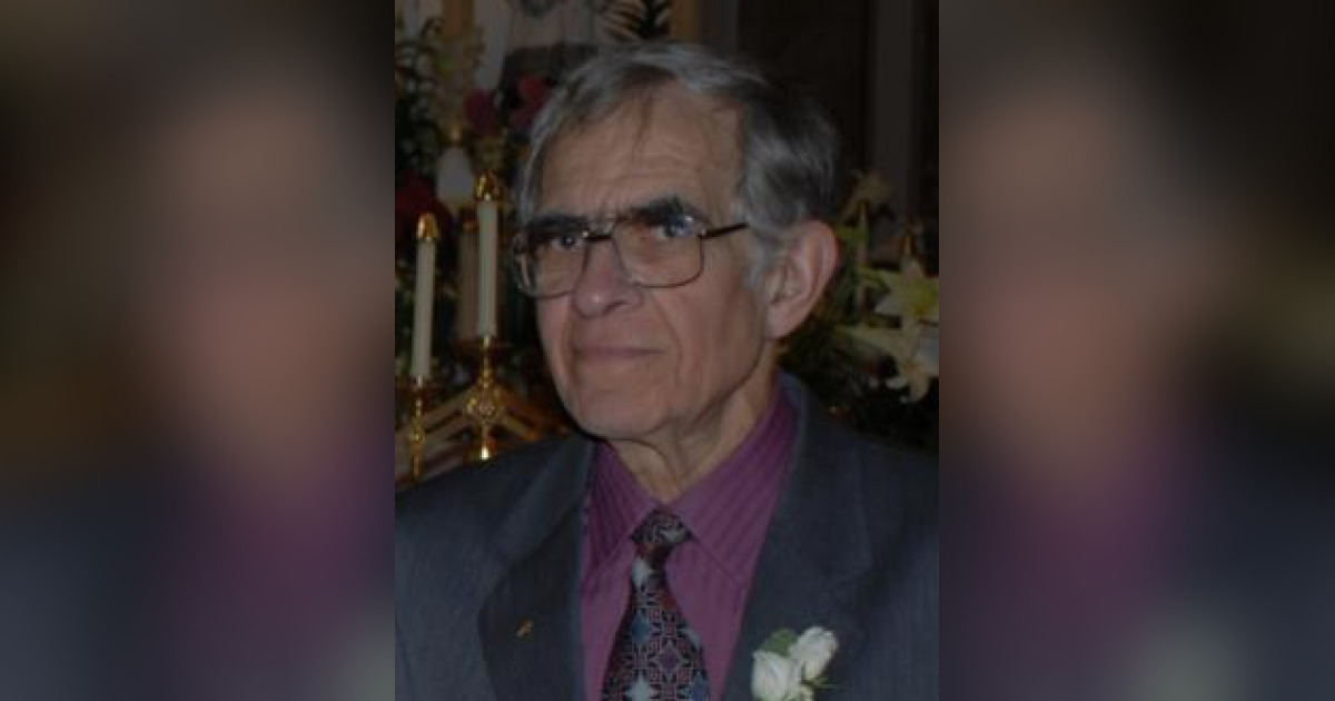 Obituary for Russell Hayes Bancroft Cebula Funeral Home, Inc.