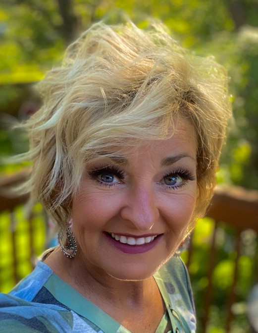 Obituary for Angi Lea (Estes) Pauley CarrYager Funeral Home LLC