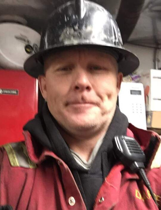 Obituary for Darren Lindsay NairnChyzWolkowski Funeral Service Ltd.