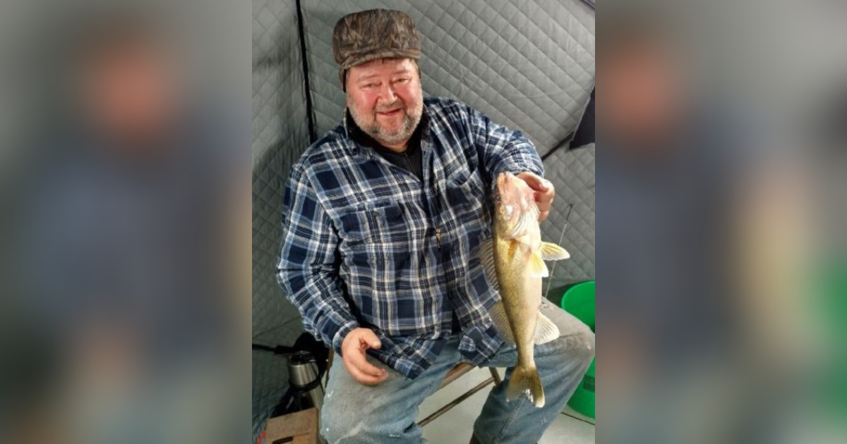 Obituary for Miles Naslund September 1, 2022 Roseau, MN