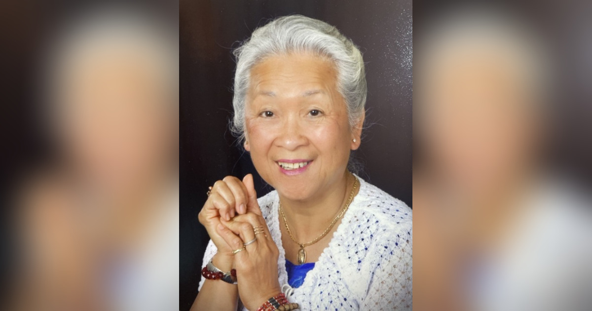 Beth RegaladoGillette