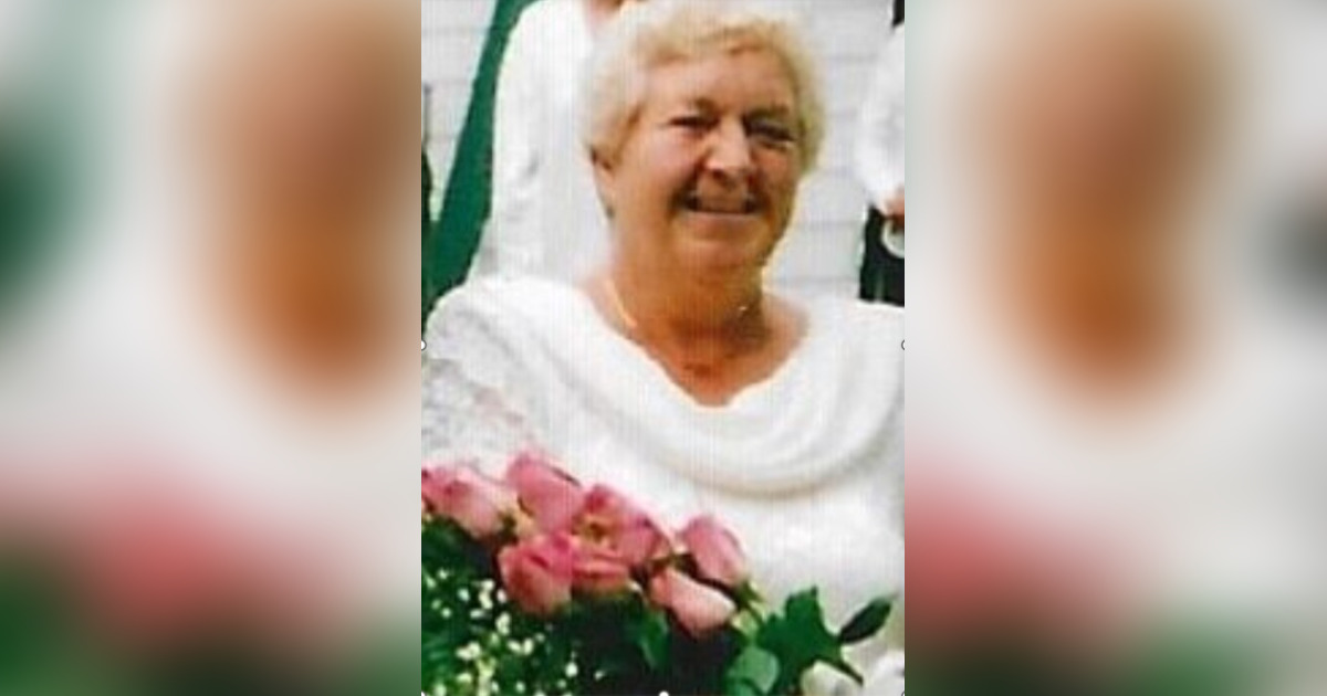 Sandra Loucks Wood Gommer