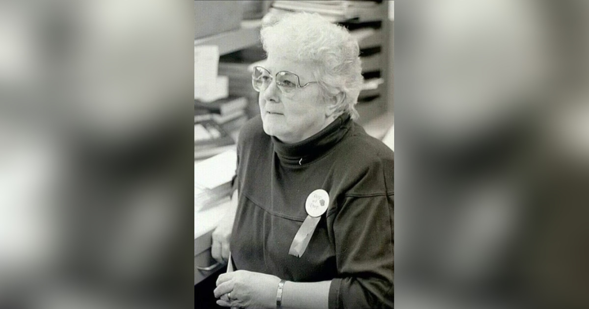 Obituary for Jacqueline Kay "Jacky" (Davis) Hendricks Koch Funeral Home